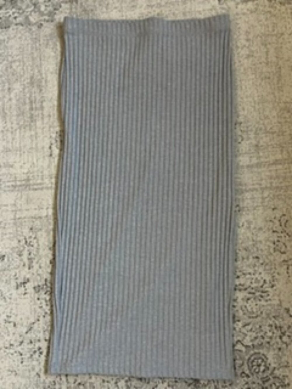 🧡3/15 Forever 21 Gray Ribbed Midi Skirt with a Side Slit L